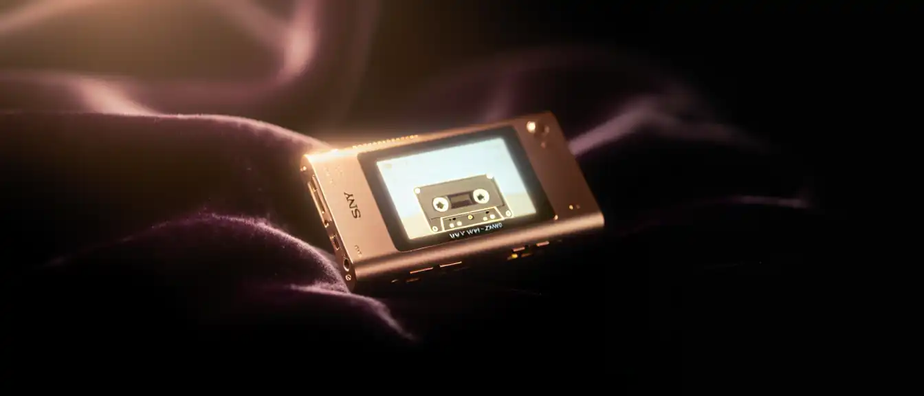 Компания Sony расширяет линейку премиальных плееров Walkman с использованием золотого напыления и технологий ремастеринга