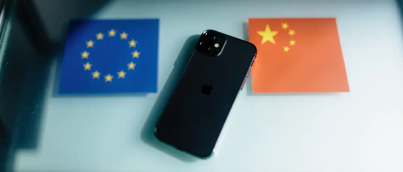 Регуляторные барьеры: почему обновленный голосовой помощник Apple окажется недоступен в ряде регионов