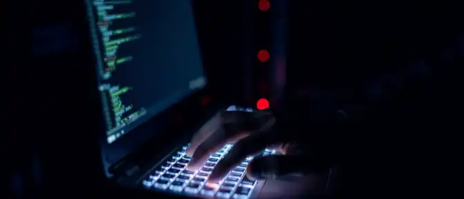 Эпоха цифрового штурма: как бизнесу выжить в мире, где нейросети работают на хакеров