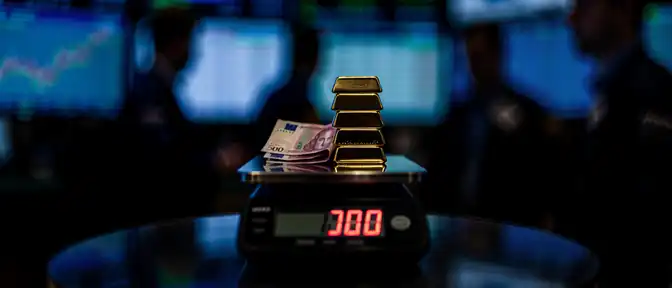 Валютный шторм: почему планы Минфина по закупкам иностранной валюты заставляют рубль слабеть