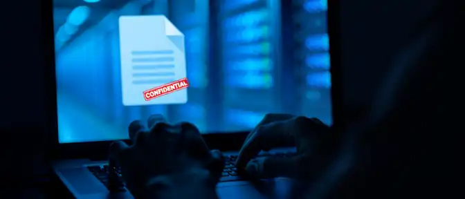 Цифровая ловушка: почему общение с нейросетями может стоить вам коммерческой тайны