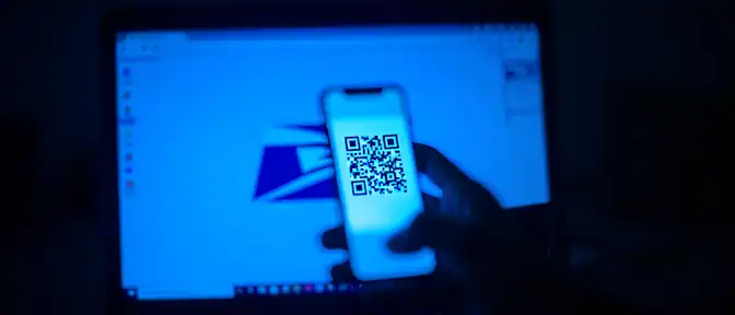 Мошенники используют QR-коды и имитацию государственных структур для кражи средств под видом оплаты почтовых услуг