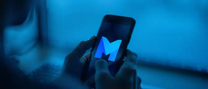 Платная социальная платформа Молния с функцией коротких видео появилась в магазине RuStore